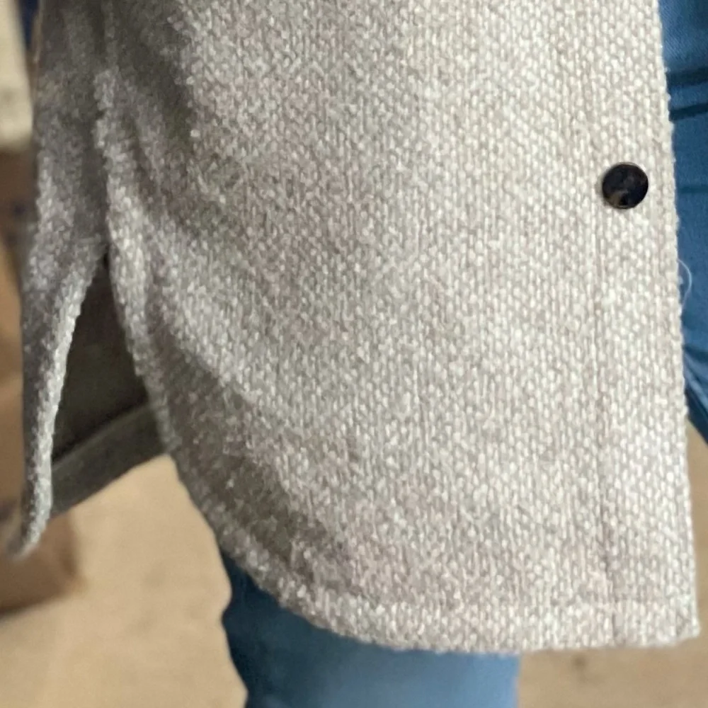 H&M Light beige Shacket NWT - Picture 3 of 11